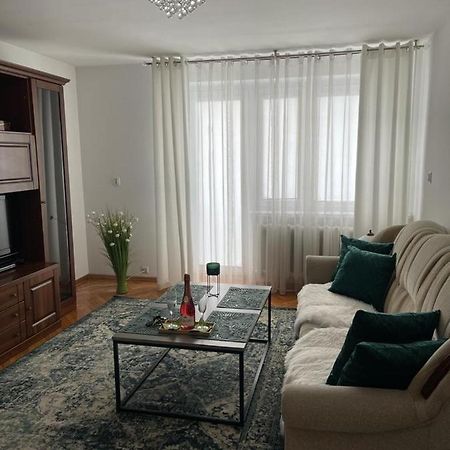 Green Apartment Kolo  Exterior photo